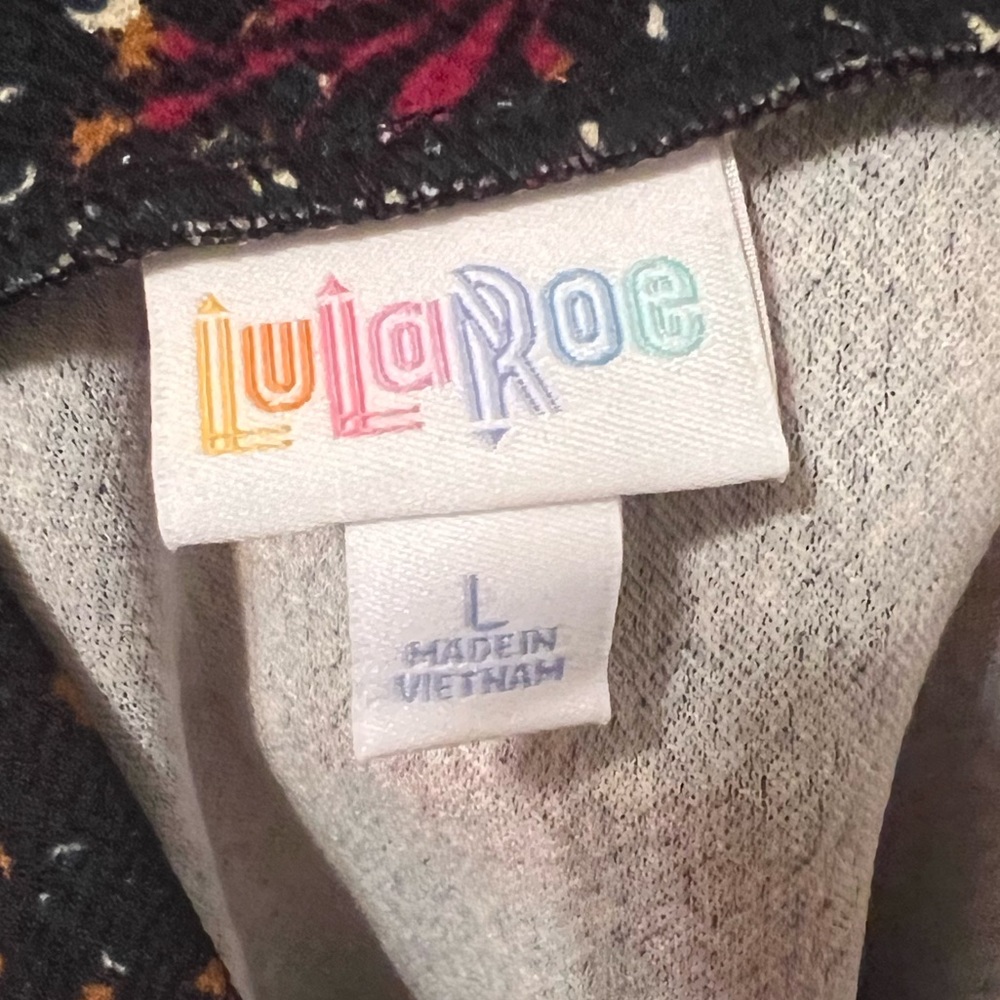3/$15 *NWT* LuLaRoe Cassie Red Branch Pencil Skirt - Picture 5 of 8